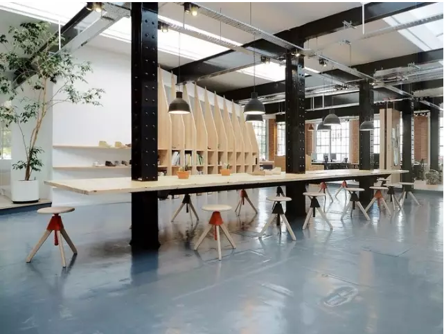 创意办公空间设计欣赏四，巴黎工业风Clarks原创工作室设计